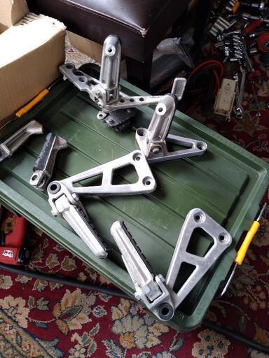 受け渡し決定VF 1000R タンデムステップ Z1用タンデムステップ流用(1月