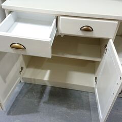 ニトリ｜ミランダ2｜フレンチカントリースタイル｜3枚扉キッチンボード