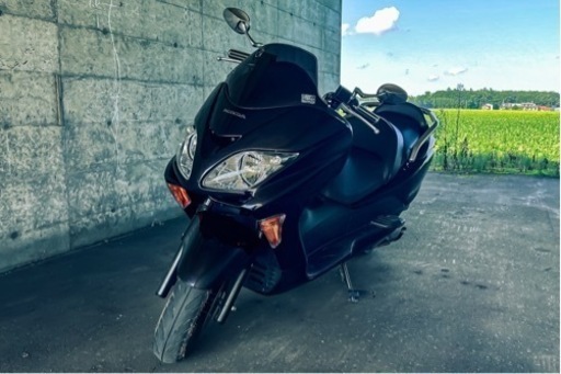 フォルツァZ  マニュアルシフトモード付き 稀少色 パールサイバーブラック 走9000km フォルツァZ マニュアルシフトモード付き 稀少色 パールサイバー