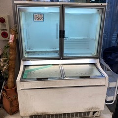 業務用冷凍庫