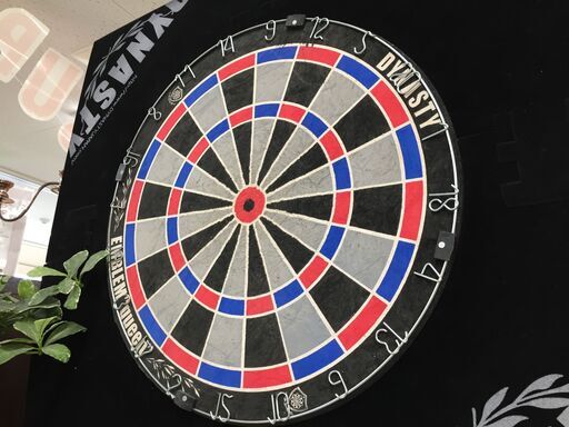 【ジモティ来店特価！！】DYNASTY　ダーツボード　スタンド付き　J-0886