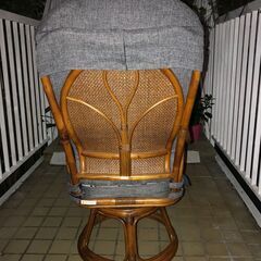 回転式座椅子(高背もたれ型)