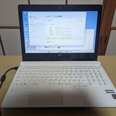 中古パソコンNEC白Core i5★Windows１１②