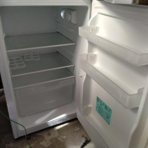 冷凍、冷蔵庫です。