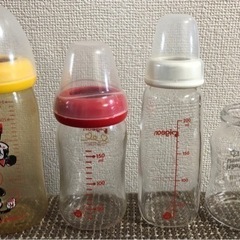 哺乳瓶セット　耐熱ガラス３本・プラスチック１本