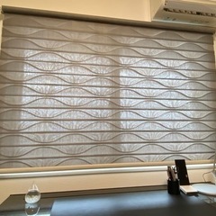 ロールスクリーン　グレー　定価95,000(税別)