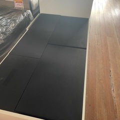 シングルベッド！引き出し6杯！キズあります