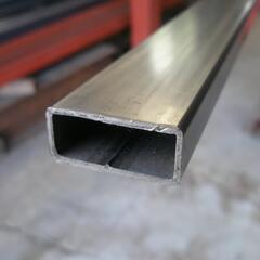 鉄鋼材好きな寸法に加工します − 埼玉県