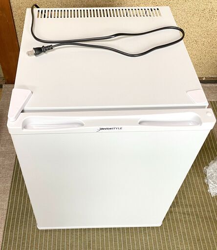 【中古】　電子冷蔵庫　ホワイト　RA-P32L-W 2019年製　【動作確認済】