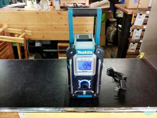 マキタ(Makita) 充電式ラジオ MR108