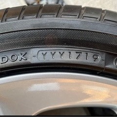 プリウス30 ツーリングセレクション　17AWタイヤセット　⭐︎8.5分バリ山‼️ プリウス30 ツーリングセレクション 17AWタイヤセット ⭐︎8.5分バリ山