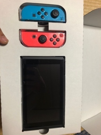 爆安 箱あり ケース付き ニンテンドーSwitch 激安 ソフト付 お子様居る方500円引きです。