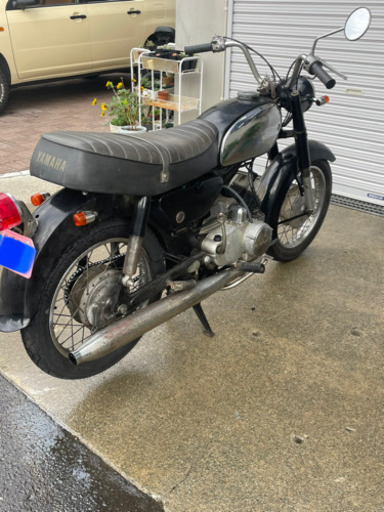 ヤマハ　YB125 A7