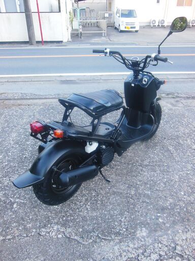 美車 HONDA 4ストズーマー（ZOOMER)マッドブラック（BK） セル始動