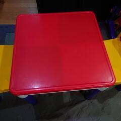 子供用　テーブルと椅子　※プラスチック製