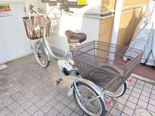 電動アシスト三輪車