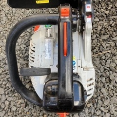 エンジン付きチェーンソー