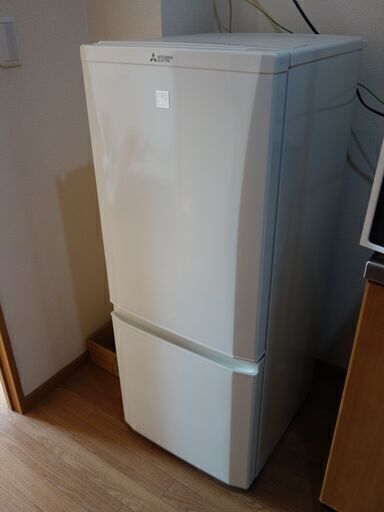 三菱ノンフロン冷凍冷蔵庫 MR-P15EA-KW形 2016年製 146L