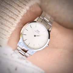 ダニエルウエリントン／ICONIC LINK 32 STEEL WHITE 〜新品未使用