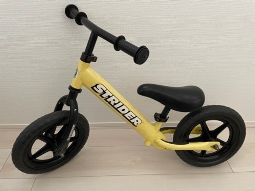 【取りに来ていただける方、お値段応相談】ストライダー ST-J4モデル 12インチ イエロー
