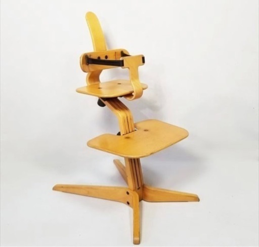 ストッケ STOKKE  シッティ ベビーチェア