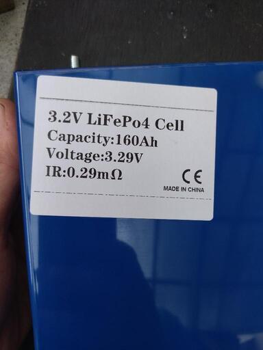 リン酸鉄リチウムバッテリーlifepo4（160ah×8個）
