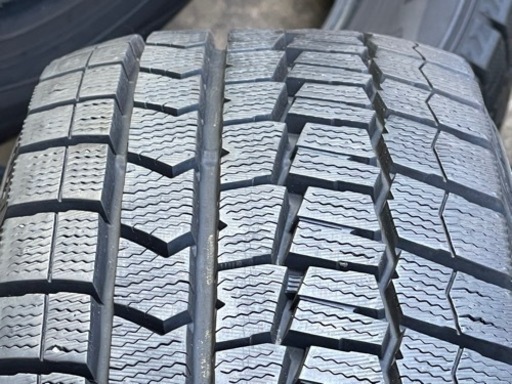 826-3)はめ替え込み！良品195/65R15 ダンロップスタッドレス中古4本セット！21年製ウインターマックス 826-3)はめ替え込み！良品195/65R15 ダンロップスタッドレス中古4本