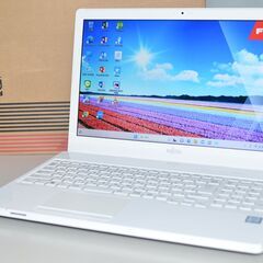 【ネット決済・配送可】中古美品ノートパソコン Windows11...