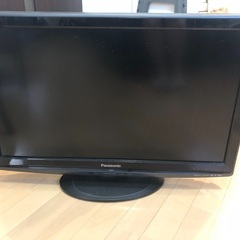 Panasonic 32型　液晶テレビ