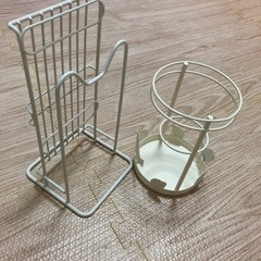 まな板包丁入れと調理器具入れ