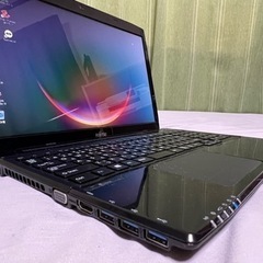 富士通AH53/S i7-4700MQ 16GB SSD512G...