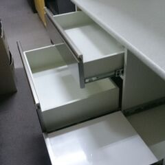 (100cm 幅）ニトリ　2面キッチンボード　アルミナ2　100KBSI　100ｃｍ幅　キッチン家具　上下分割可　　白/ベージュ　高く買取るゾウ八幡東店