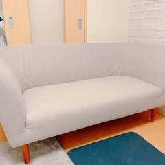 人気ブランドKEYUKAの2.5人掛けソファ