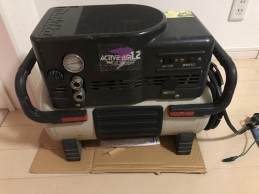 購入者決まりました。マキタ　エアーコンプレッサー中古品