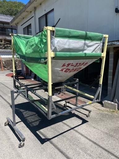 レザーコンテナ　稲刈り　Ｋトラ　籾摺り