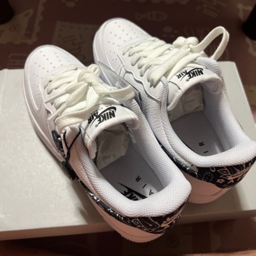 NIKE エアーフォース1 07 ESS