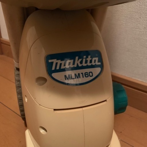 makita マキタ　芝刈り機　MLM160(中古)