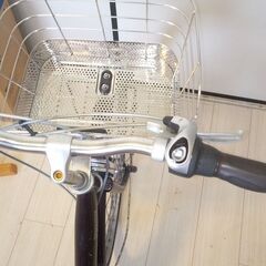 格好いい　中古自転車 ブリヂストン Alumi-U、24”（インチ）内装3段速度, シフト：グリップ