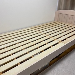 シングルベッドフレーム　木製　簡単組み立て式