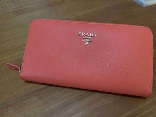 【値下げ交渉可】PRADA プラダ　長財布