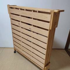 折り畳みベッド　シングルベッド　木製