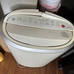 値下げ　除湿機　ジャンク　TOSHIBA RAD-CP80