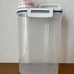 ⭐︎密閉米びつ2kg アスベル