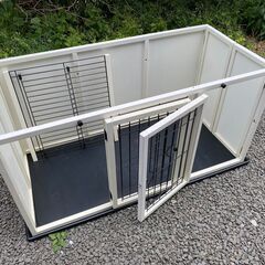 決まりした！木製 ペット用 仕切り付 オシャレ ゲージ 犬小屋 2ドア