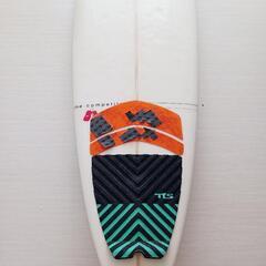 約9ftのロングサーフボードです（中古）