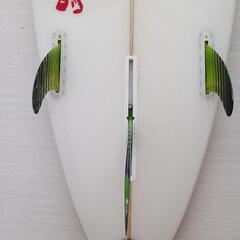 約9ftのロングサーフボードです（中古）