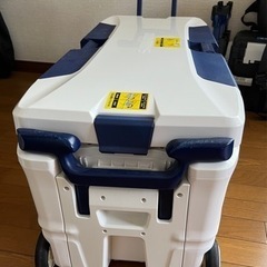 SHIMANOクーラーボックス（65L、85cm）