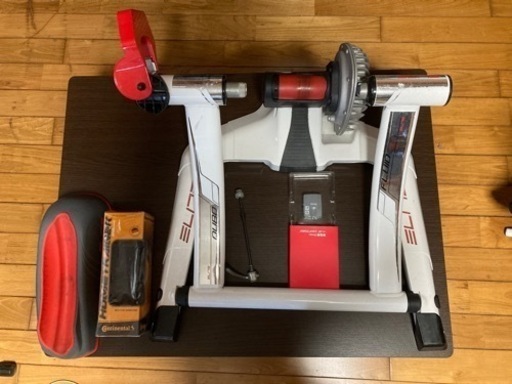 ELITE（エリート） QUBO FLUID（キューボフルード）固定ローラー