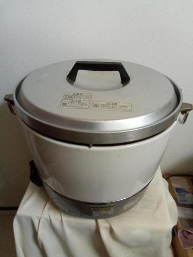 Rinnai 業務用ガス炊飯器