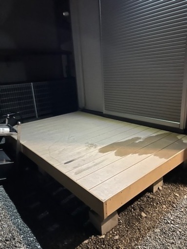 ウッドデッキ　プラスチックです
